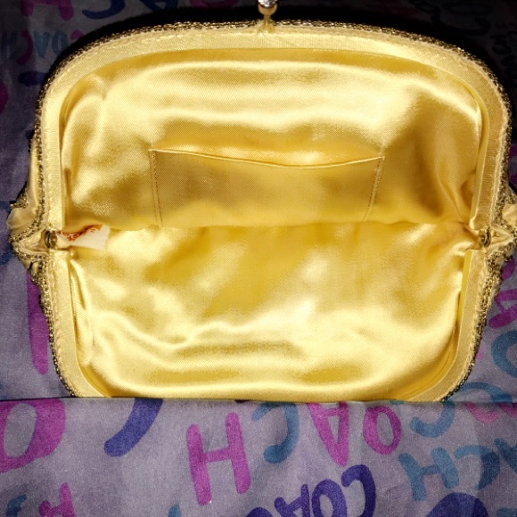 MINT CONDITION 1960 BEADED CLUTCH BY DEBBIE - Picture 4 of 8